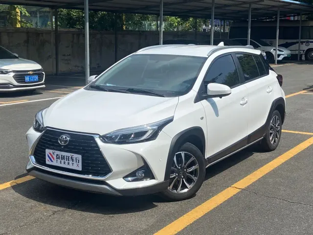 Фотография автомобиля — Toyota YARiS L Zhi Xuan