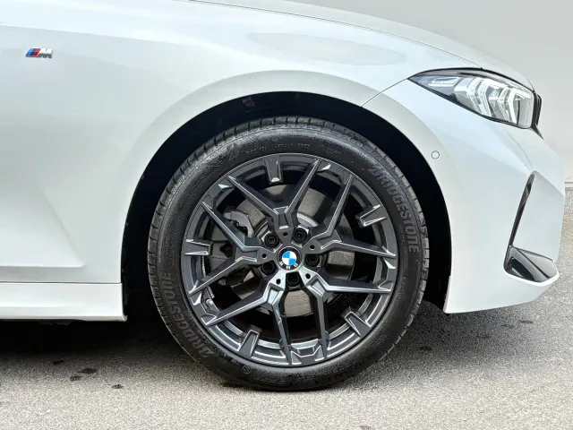 BMW 3 Series — Фото автомобиля 11