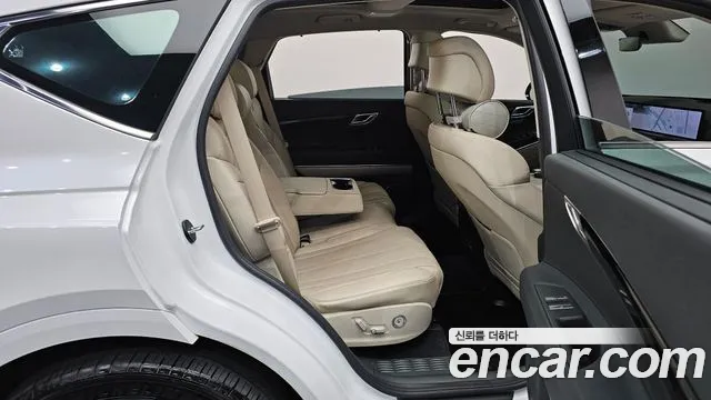 Genesis GV80 — Фото автомобиля 17