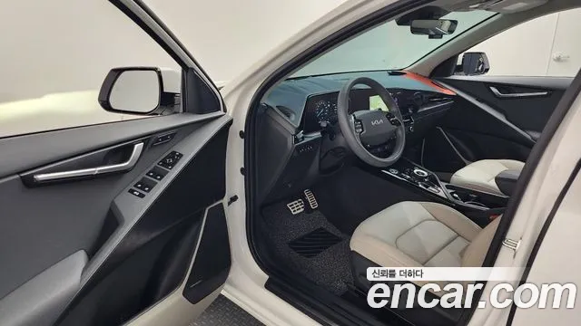 Kia Niro The All New Niro Signature — Фото автомобиля 10