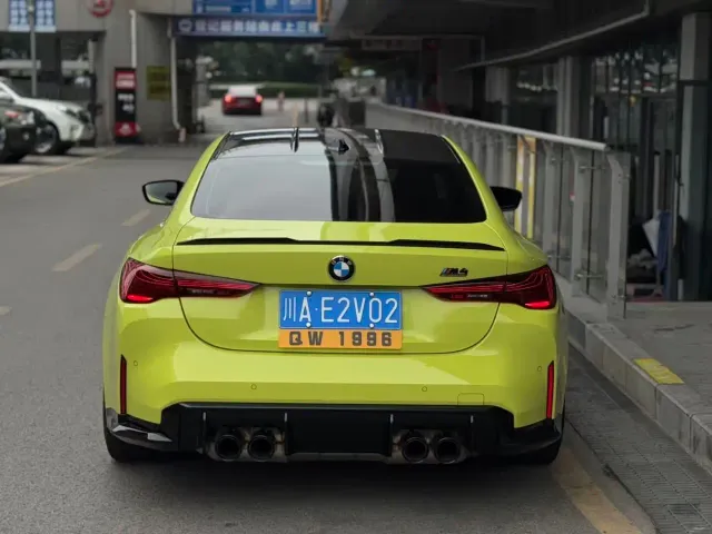 BMW M4 — Фото автомобиля 3