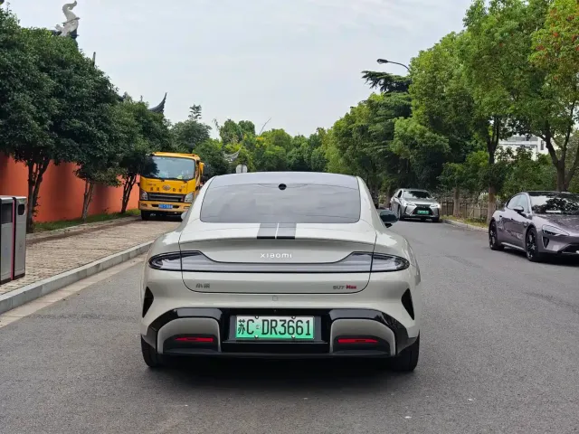 Xiaomi SU7 — Фото автомобиля 14
