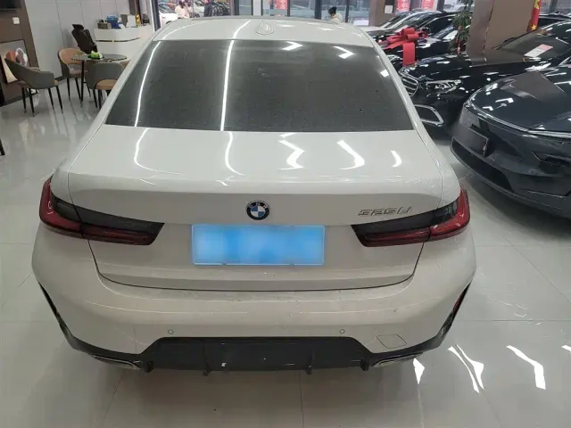 BMW 3 Series — Фото автомобиля 5