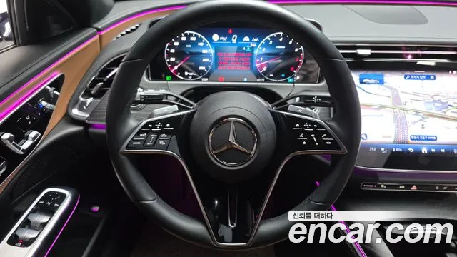 Mercedes-Benz E-Class — Фото автомобиля 12