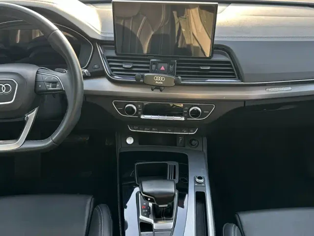 Audi Q5L — Фото автомобиля 21