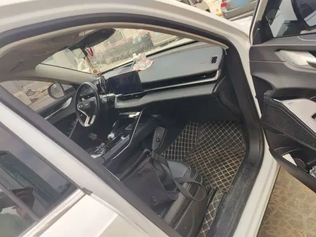 Haval H6 — Фото автомобиля 16