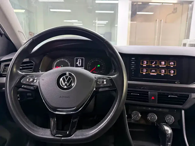 Volkswagen Bora — Фото автомобиля 18