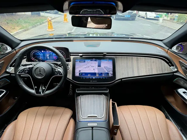 Mercedes-Benz Mercedes-Benz E-Class 2024 E 300 L Fashion — Фото автомобиля 9