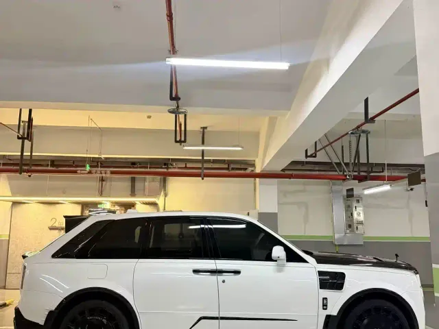Rolls-Royce Cullinan — Фото автомобиля 2
