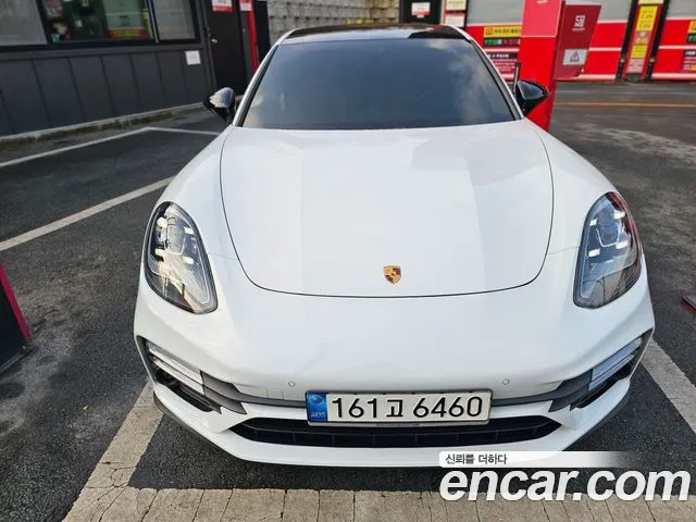 Фотография автомобиля — Porsche Panamera