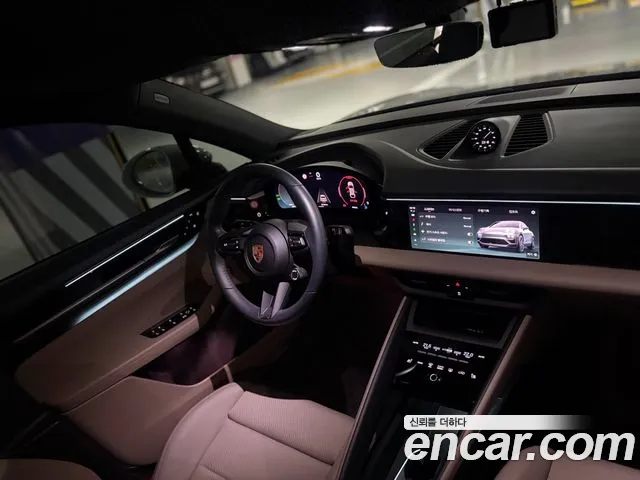 Porsche Macan — Фото автомобиля 15