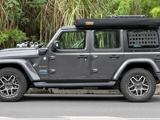 Jeep Wrangler 4xe — Фото автомобиля 3