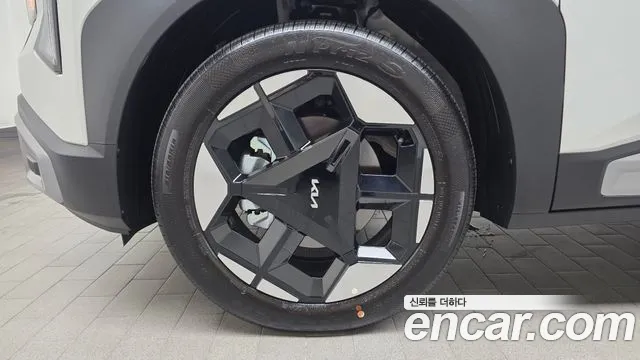 Kia Seltos Seltos 2 поколение Бензин 1.6T 2WD — Фото автомобиля 5