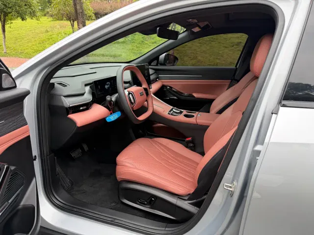 Geely Galaxy L6 — Фото автомобиля 5