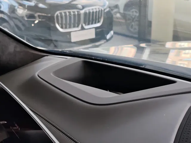 BMW X7 — Фото автомобиля 15