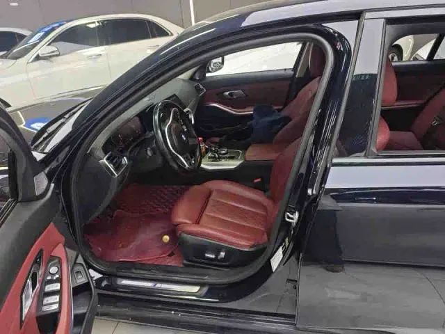 BMW 3 Series — Фото автомобиля 3