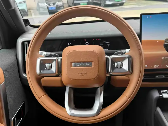 iCAR iCAR V27 2026 200KM AWD Falcon 500 — Фото автомобиля 7
