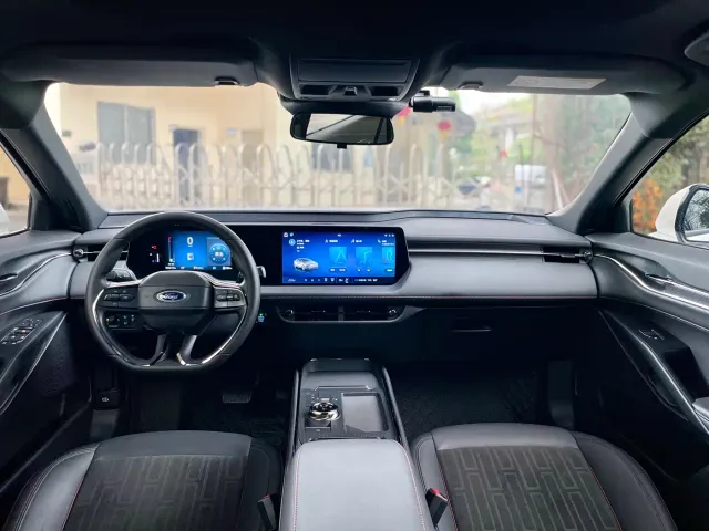 Ford Mondeo — Фото автомобиля 9