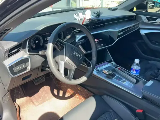 Audi A6L — Фото автомобиля 5