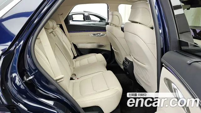 Genesis GV70 2.5T Бензин 2WD — Фото автомобиля 12
