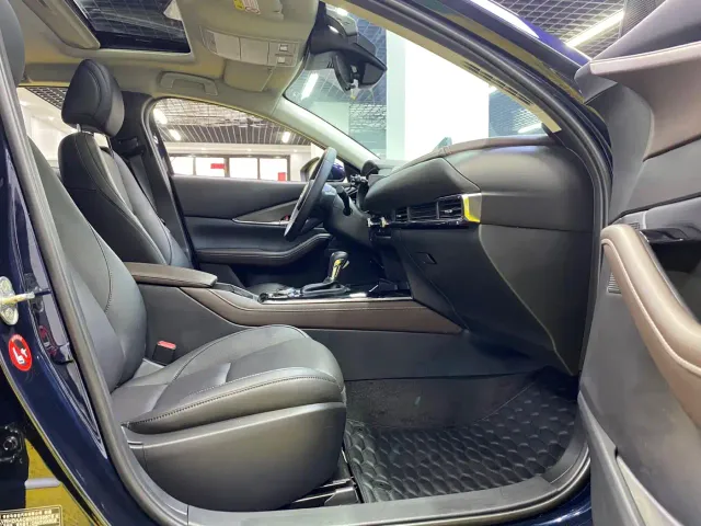 Mazda CX-30 — Фото автомобиля 10