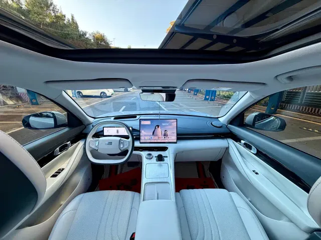Geely Galaxy E5 — Фото автомобиля 8