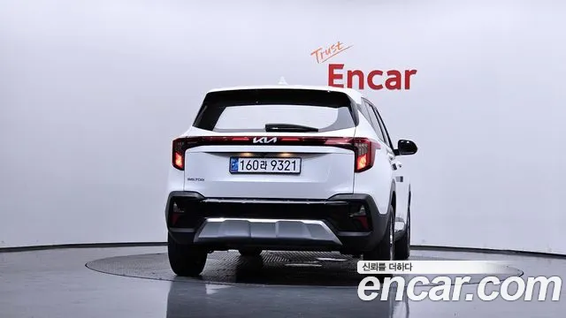 Kia Seltos New — Фото автомобиля 4