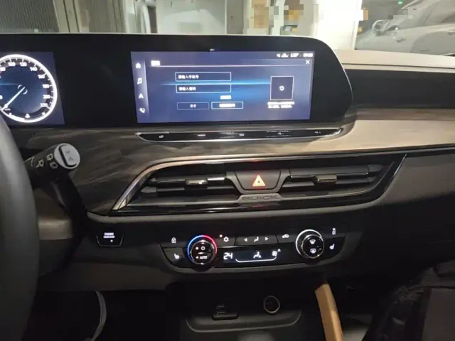 Buick Buick GL6 2021 323T Mild Hybrid Connected Luxury — Фото автомобиля 12