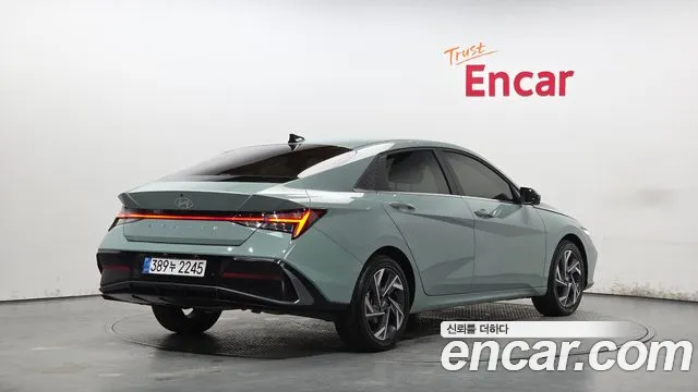 Hyundai Avante CN7 — Фото автомобиля 2