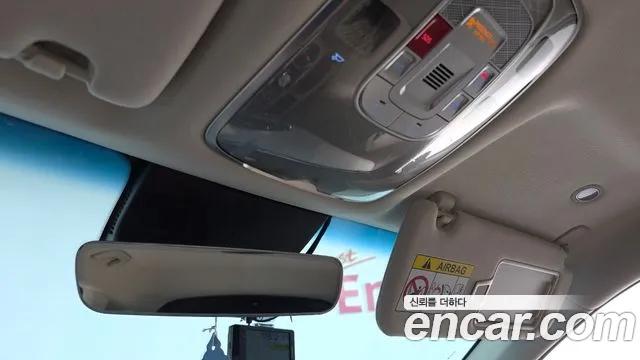 Genesis GV70 — Фото автомобиля 24