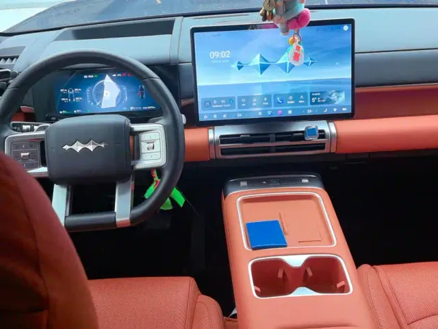 BYD FangChengBao Titanium 7 — Фото автомобиля 12