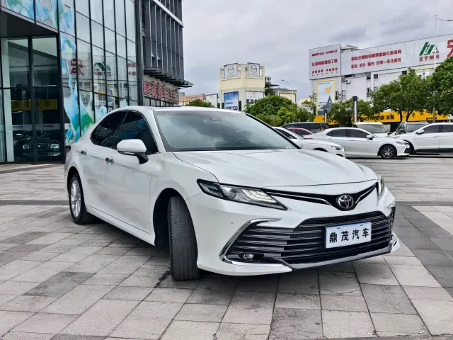 Toyota Camry — Фото автомобиля 8