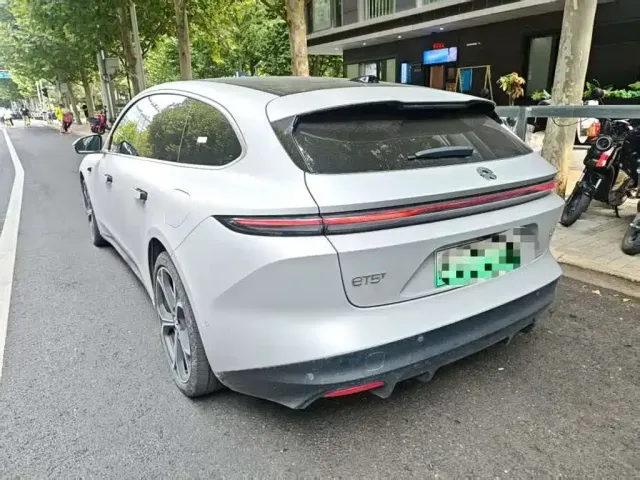 Nio ET5 Touring — Фото автомобиля 2