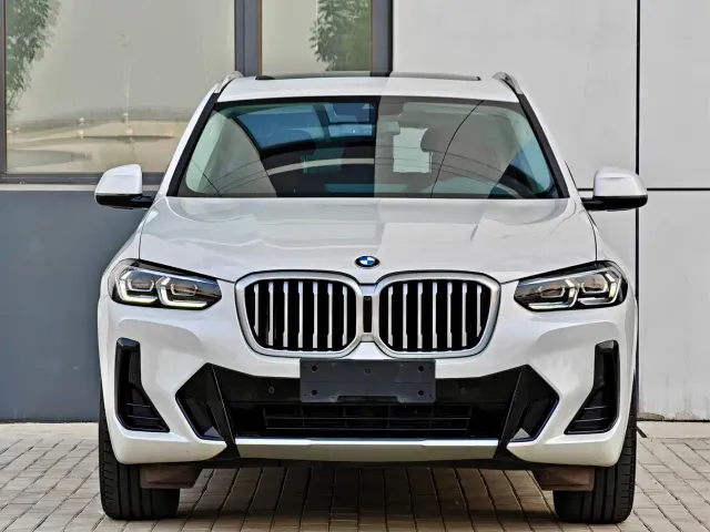 BMW X3 — Фото автомобиля 2