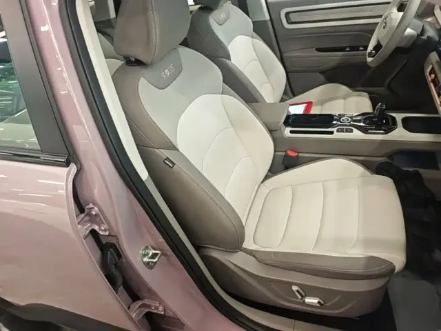 Geely ICON — Фото автомобиля 24