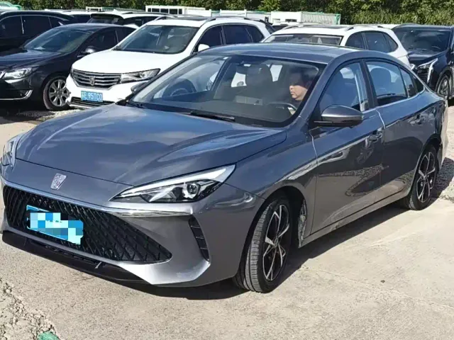 Roewe i5 — Фото автомобиля 2
