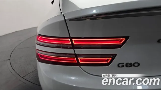 Genesis G80 Бензин 2.5 турбо AWD — Фото автомобиля 23