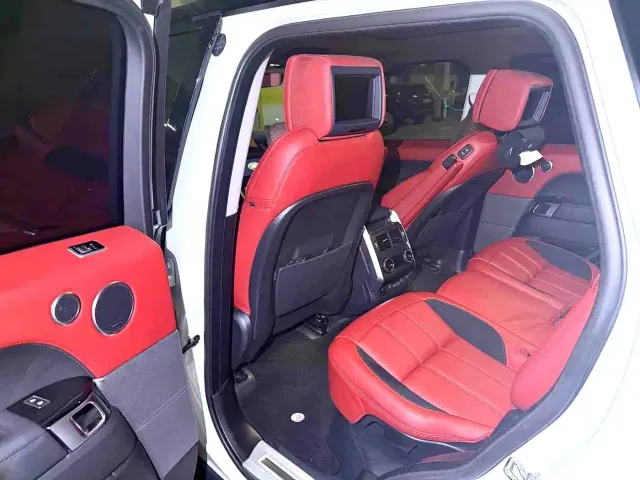 Land Rover Range Rover Sport — Фото автомобиля 4