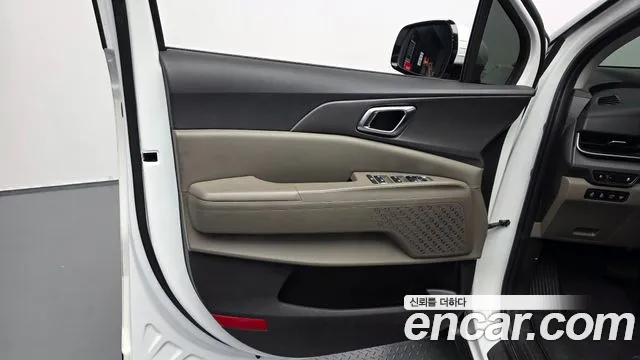 Kia Carnival 4th Gen — Фото автомобиля 13