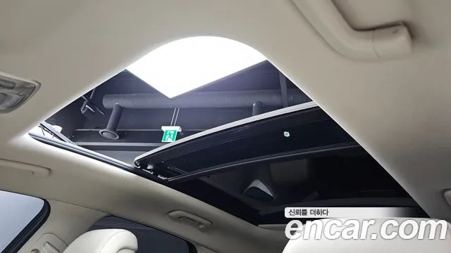 Genesis GV70 — Фото автомобиля 13
