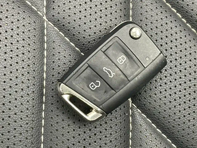 Volkswagen Tiguan L — Фото автомобиля 12