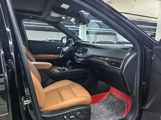 Cadillac XT4 — Фото автомобиля 8