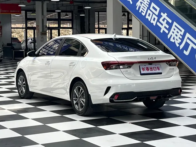 Kia K3 — Фото автомобиля 4