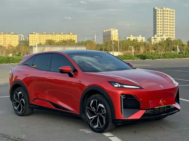 Deepal Deepal S07 2024 215Max Qiankun Intelligent Driving ADS SE Range Extender — Фото автомобиля 3