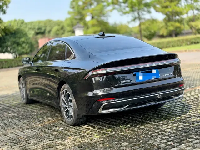 Lincoln Z — Фото автомобиля 26
