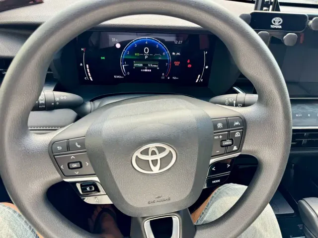Toyota Camry — Фото автомобиля 9