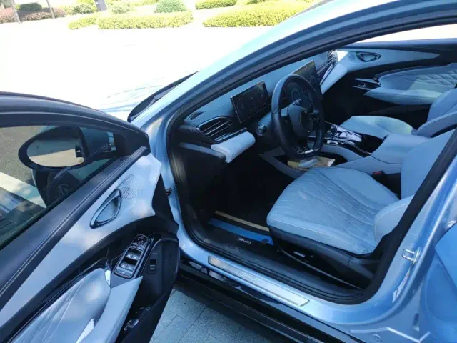 BYD Seal — Фото автомобиля 13
