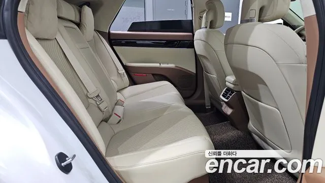 Hyundai Grandeur GN7 — Фото автомобиля 17