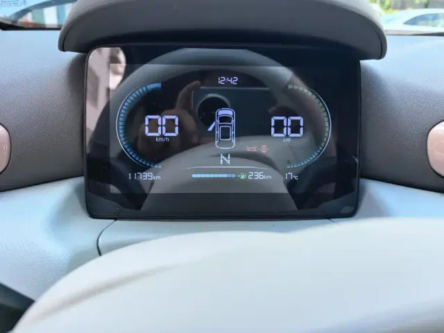Leapmotor T03 — Фото автомобиля 14