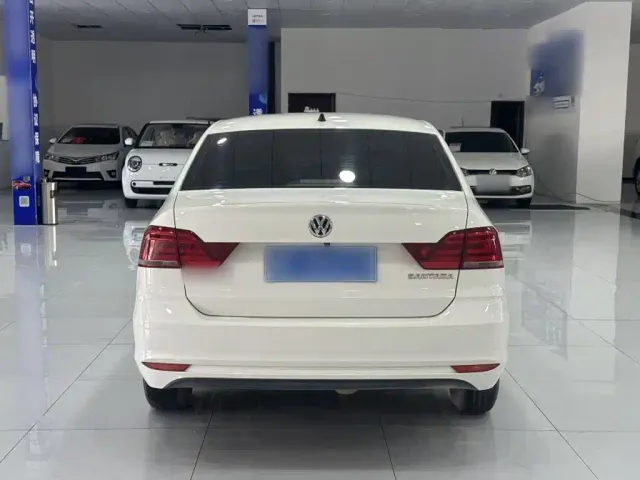 Volkswagen Santana — Фото автомобиля 9